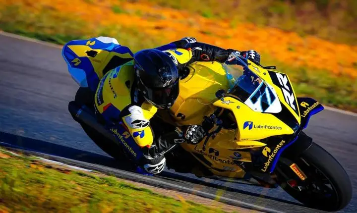 Em Curvelo, Theo Manna escala o pelotão: de último ao pódio e mantém Top-3 do campeonato