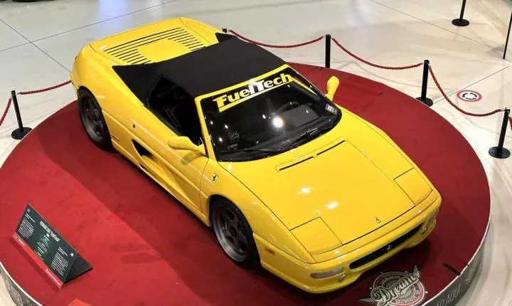 Ferrari F355 do Anderson Dick é a mais nova atração do Parque Dream Car de São Roque (SP)  