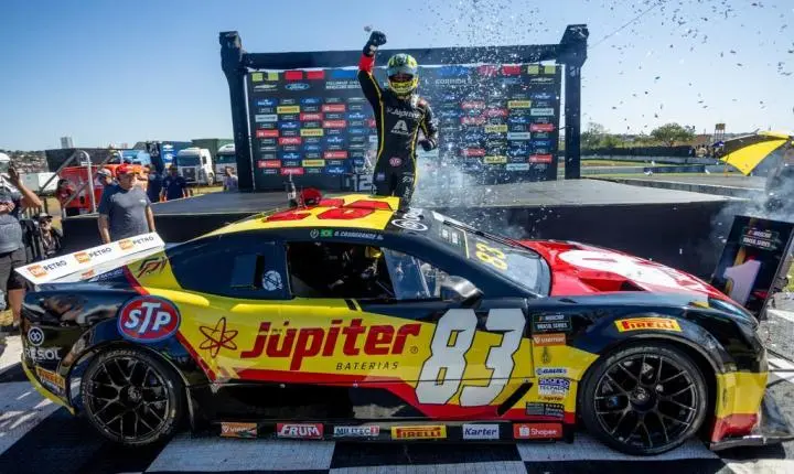 Gabriel Casagrande vence Corrida 2 em duelo eletrizante e assume liderança em Londrina