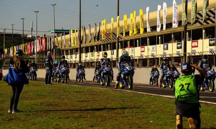 GP Cascavel reúne 120 pilotos na sétima etapa do MOTO1000GP em 8 de novembro