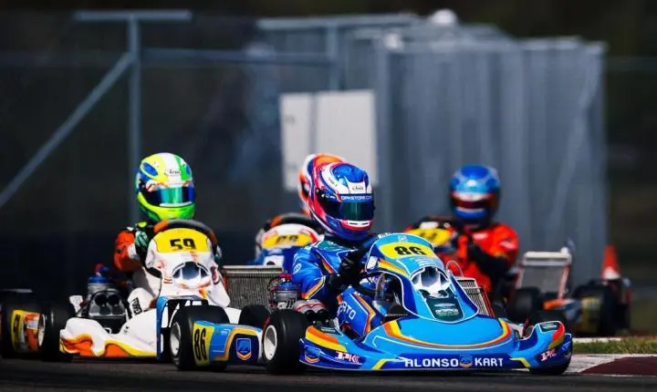 Irmãos Busato tem resultados distintos no retorno à temporada europeia do kart