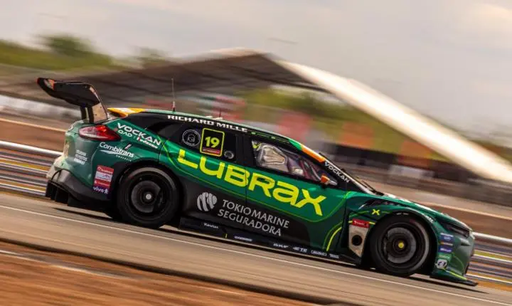 Julio Campos escala 16 posições na Corrida Endurance e pula para nono no campeonato da Stock Car   