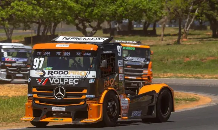 Maicon Roncen supera problema mecânico e faz grande corrida antes do abandono em Curvelo