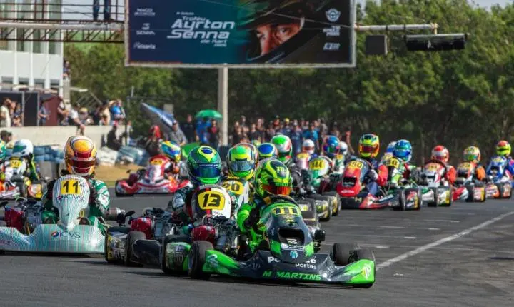 Manoel Martins cravou pole position e venceu duas classificatórias no Troféu Ayrton Senna em seu primeiro ano na F4 Júnior