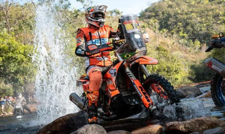 Marcelo Medeiros evolui nas duas primeiras etapas e celebra estreia consistente nas motos
