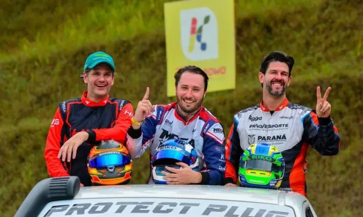 Mega Kart garante três títulos no Campeonato Catarinense com amplo domínio na F4 Sênior 