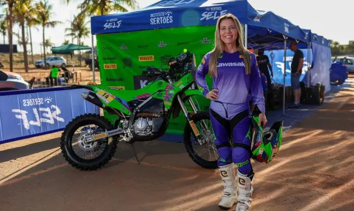 Moara Sacilotti alcança 26ª participação no Rally dos Sertões e estreia nova categoria com a Kawasaki KLX300  