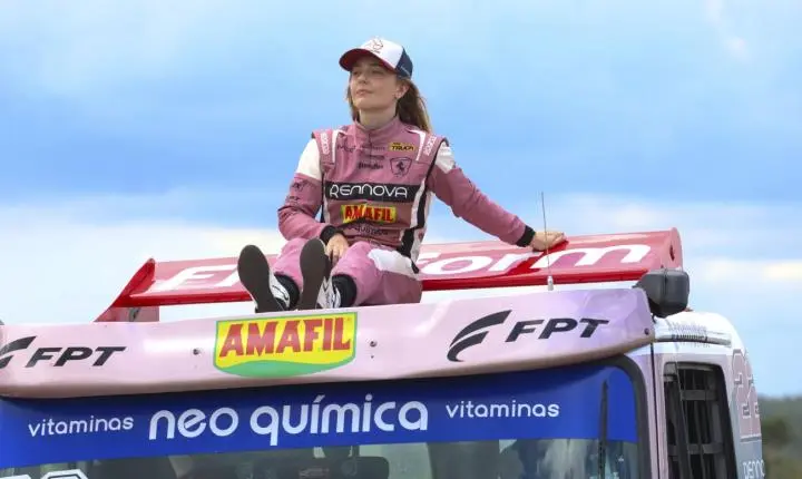 Neo Química comemora dois anos de parceria no automobilismo com a Cavaleiro Sports  