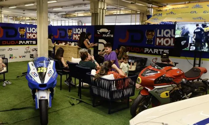 No MOTO1000GP, GP Interlagos by Diálogo fortalece conexão da Diálogo Engenharia e JD House com a cidade de São Paulo  