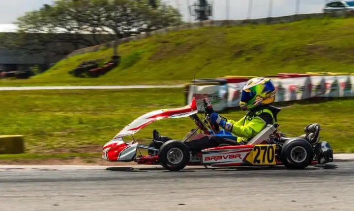 Rafael Guimarães acelera em Interlagos na reta final da temporada do Paulista Light  