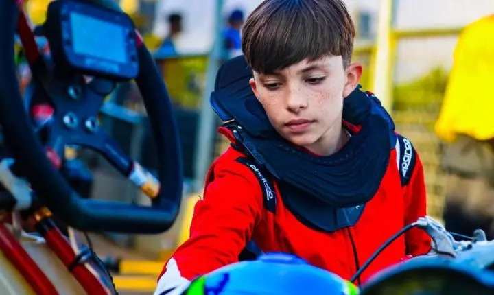 Rafael Kerkoff encara 7ª e 8ª etapas do Capixaba de Kart em busca da liderança na F4 Júnior 