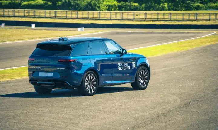  Range Rover apresenta o novo Sport Electric, o ápice do luxo esportivo