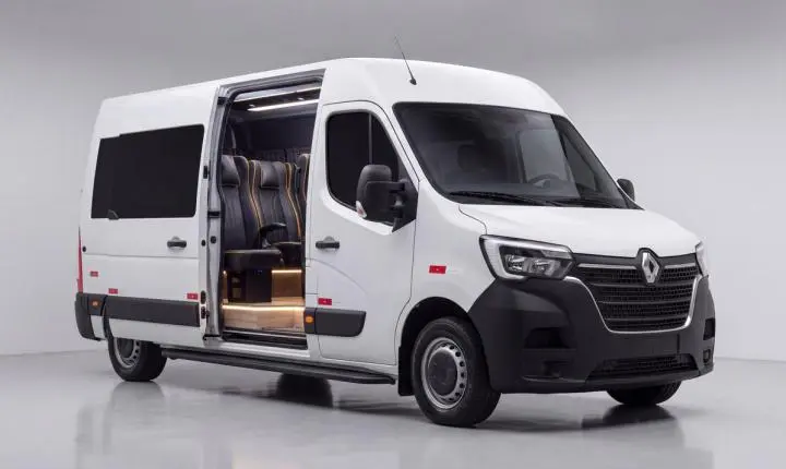 Raytec transforma Renault Master em novo Minibus VIP para transporte premium