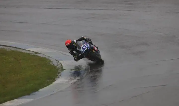 Sob chuva, Mario Salles vence a GP600 no MOTO1000GP em Santa Cruz do Sul