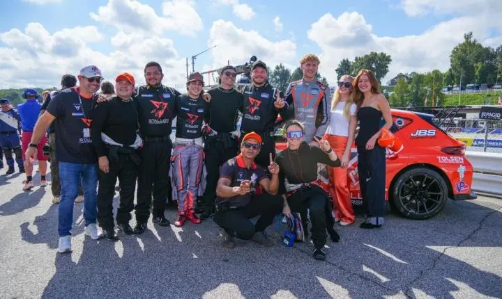 Stallion Motorsports briga no pelotão da frente em Road Atlanta e fecha ano com avaliação positiva 