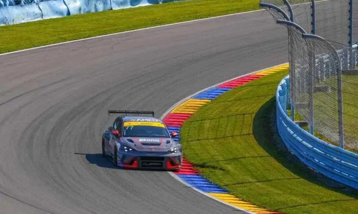 Stallion Motorsports confirma protagonismo na IMSA, mas vitória escapa nos minutos finais  