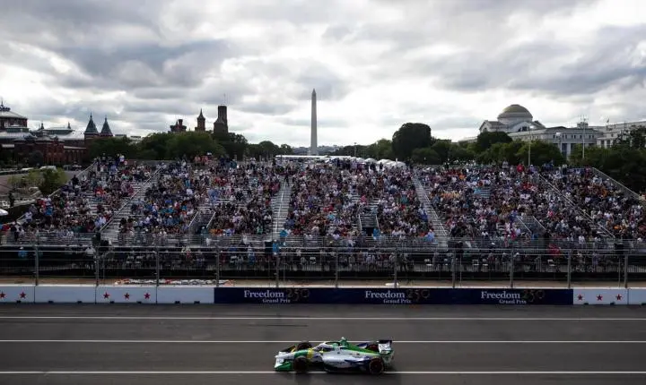 Único brasileiro da IndyCar, Caio Collet larga em 11º na primeira corrida da história na capital dos Estados Unidos