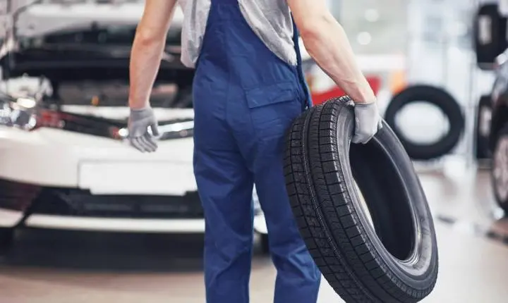 Vai trocar os pneus do carro usado? O que verificar antes de investir em um jogo novo