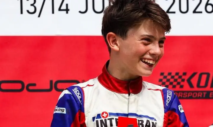 Vicente Capela parte para o ataque em Portimão na luta pelo título da Rotax Junior Max  